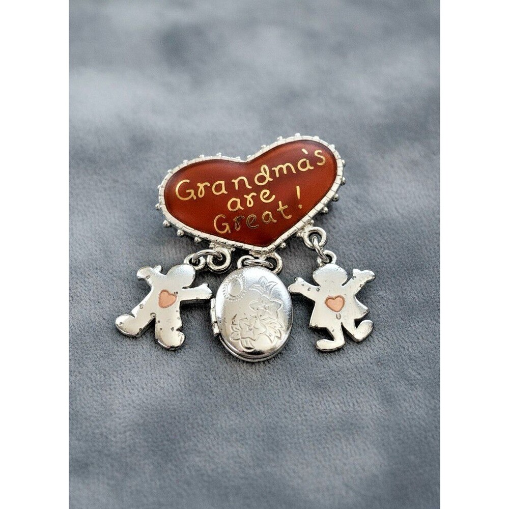 Danecraft Grandmas Are Great Heart Brooch w/ Dangle Charms Silvertone 1 Inch